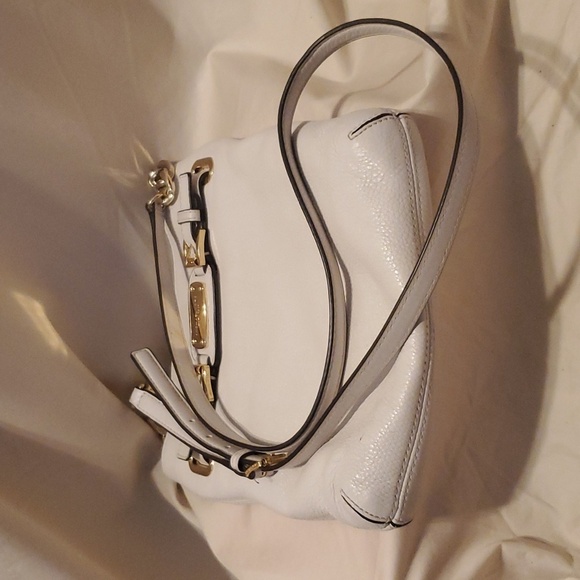 Michael Kors Leather Crossbody Gold Chain Bag - Picture 8 of 9
